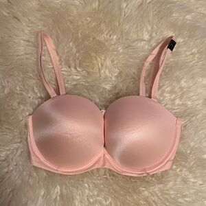 NWT 32DD VICTORIA’S SECRET PUSH-UP BRA